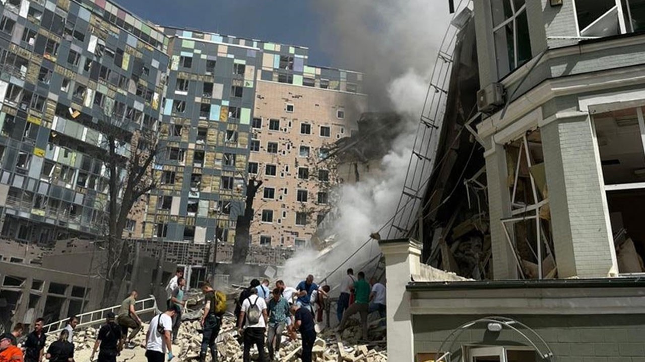 Onlarca ölü ve yaralı var! Rus ordusundan Kiev’de katliam