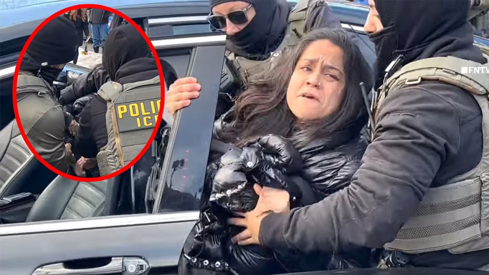 Onlarda demokrasi var demokrasi! Hastaneye giden kadına ters kelepçe