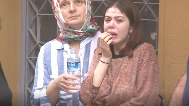 Onu kimse teselli edemedi! Ağlaya ağlaya yangını izledi...