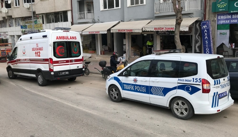 Önünde seyreden araç yayaya yol verince duramayarak kaza yaptı 