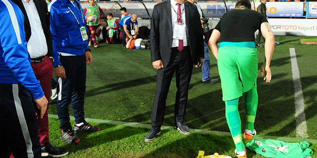 Onur Kıvrak'tan şok hareket!