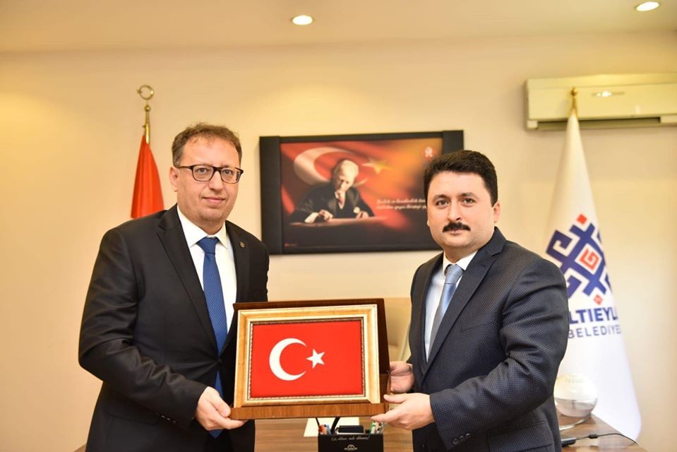 Op. Dr. Feyyaz Çitfçi Altıeylül Belediyesi Başkan Yardımcısı oldu 