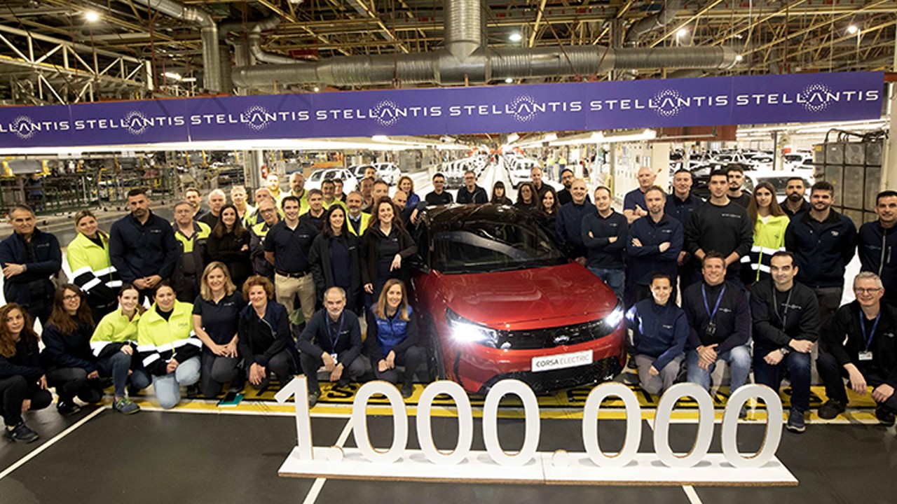 Opel Corsa’dan 1 milyonluk başarı!