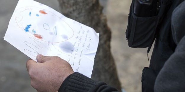 Operasyon bölgesinde duygulandıran not