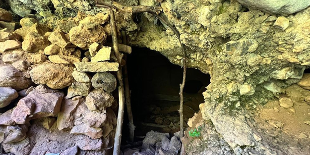 Operasyonda şoke eden görüntü! Toprağa gömülü terörist cesedi bulundu