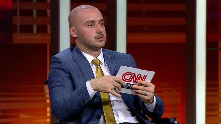 Orada neler oluyor? 'Selman Öğüt'ün mikrofonu' kısıldı iddiası