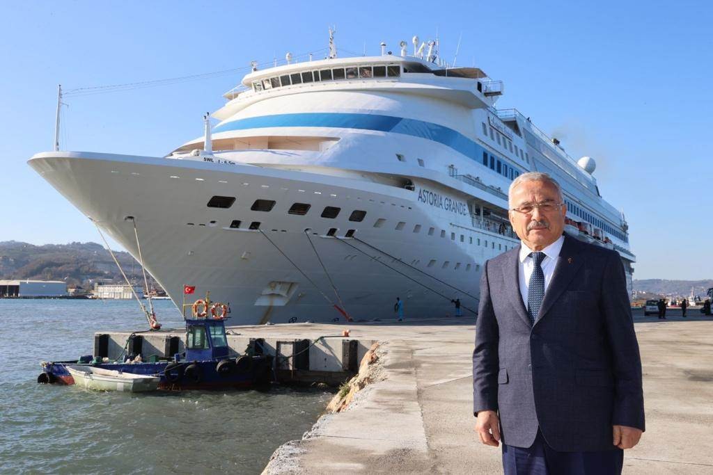 Ordu Ünye Limanında yeni hedef: Feribot seferleri