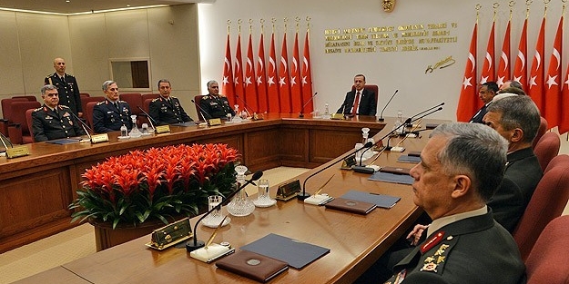 Ordu yeni Başkomutan'ını bekliyor