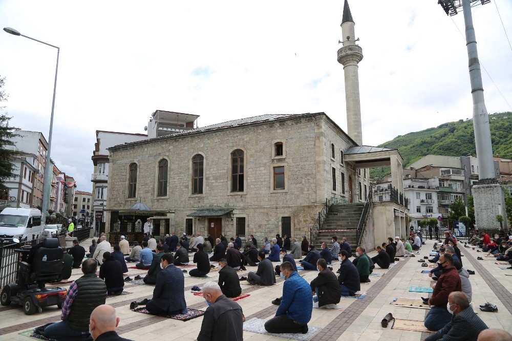 Ordu’da cuma namazı sevinci 