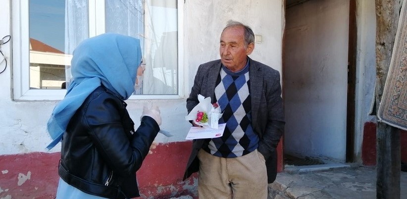 Ordu’da evde kalanlara ’çiçek’ 