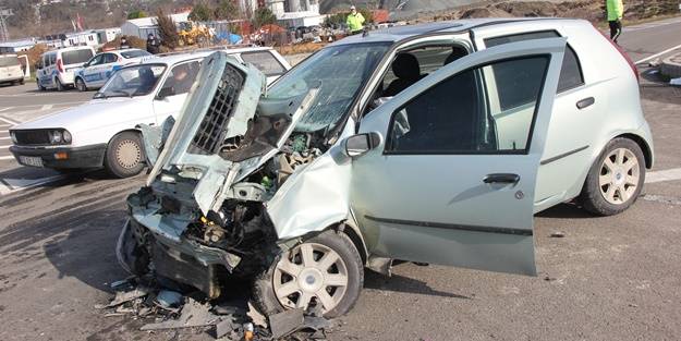 Ordu'da feci kaza: 1'i çocuk 3 yaralı