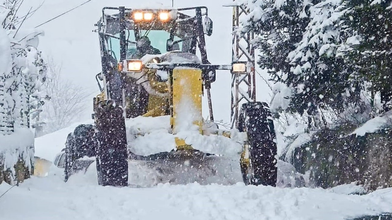 Ordu’da kar yağışı nedeniyle 3 ilçede bazı okullarda eğitime ara verildi