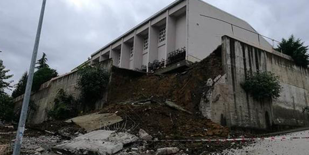Ordu'da okulun istinat duvarı çöktü
