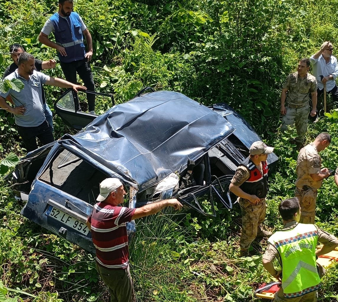 Ordu’da otomobil 200 metrelik uçuruma yuvarlandı: 1 yaralı