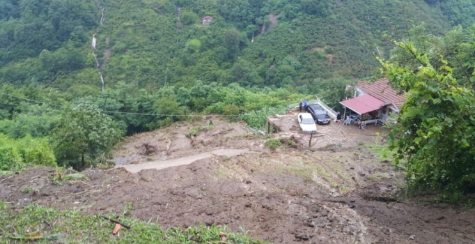 Ordu'da sel: 1 kişi kayboldu