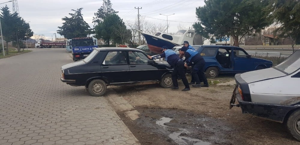 Ordu’da terk edilen araçlar toplanıyor 