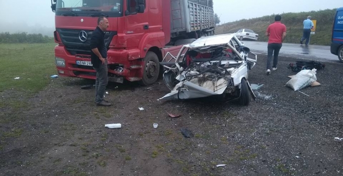 Ordu'da TIR ile otomobil çarpıştı: 4 kişi yaralı