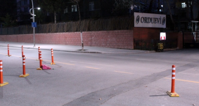 Orduevi önünde şüpheli çanta paniği