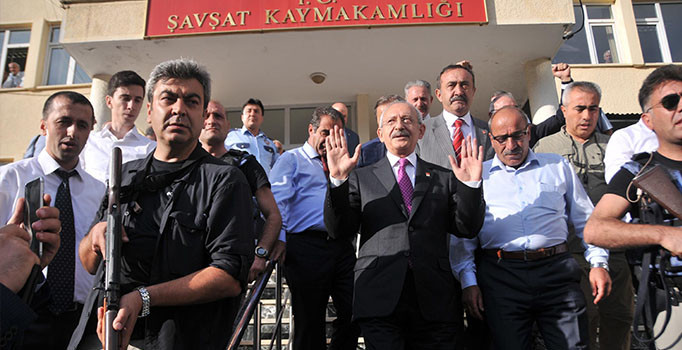 'Ordumuz Cerablus'a girdi, sonuna kadar arkasındayız, şanlı ordumuzu destekleyeceğiz'