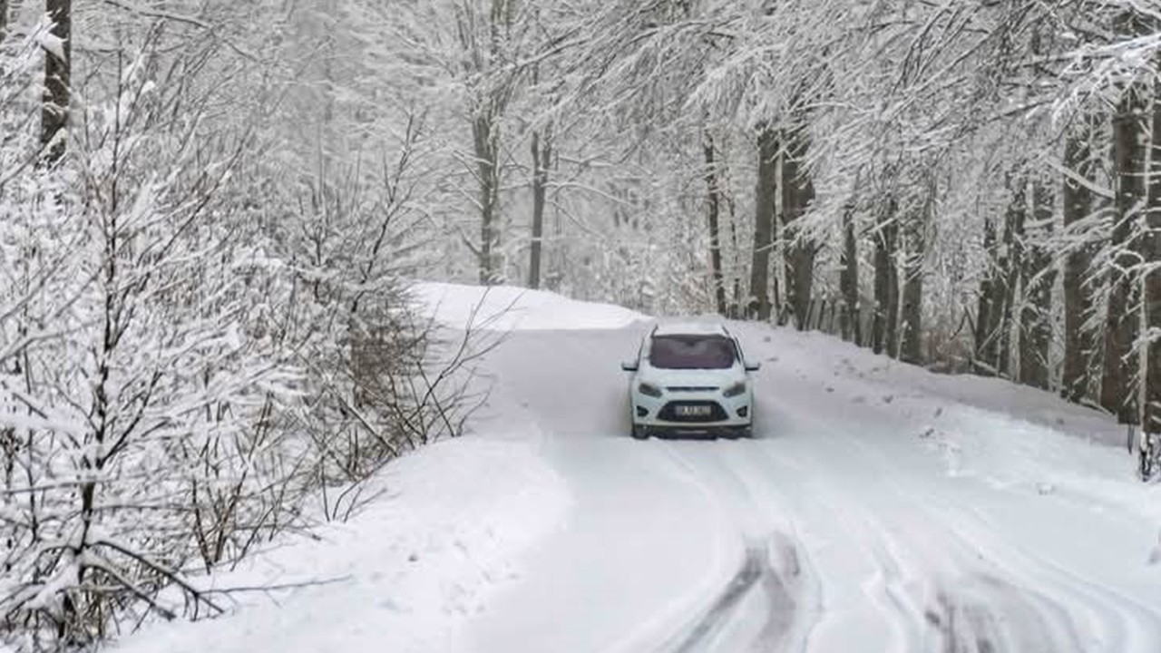 Ordu’nun Akkuş ilçesinde eğitime kar engeli