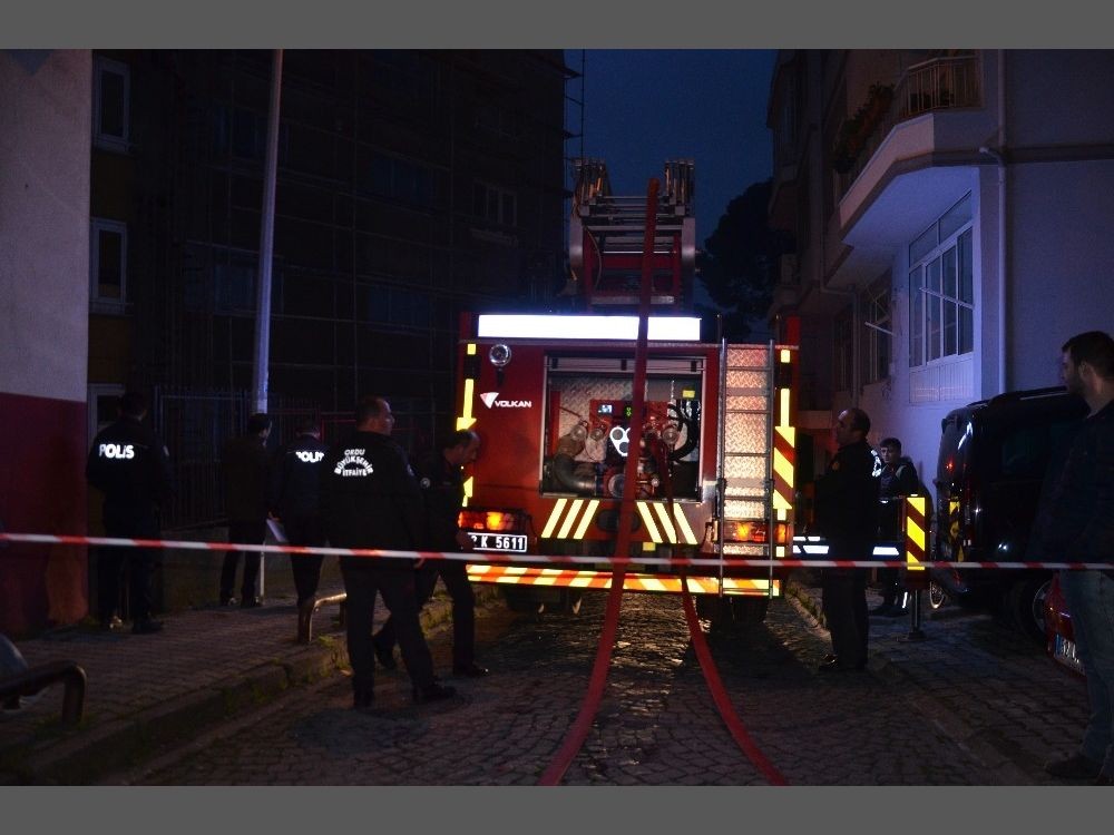 Ordu’nun Ünye ilçesinde çatı yangını çıktı