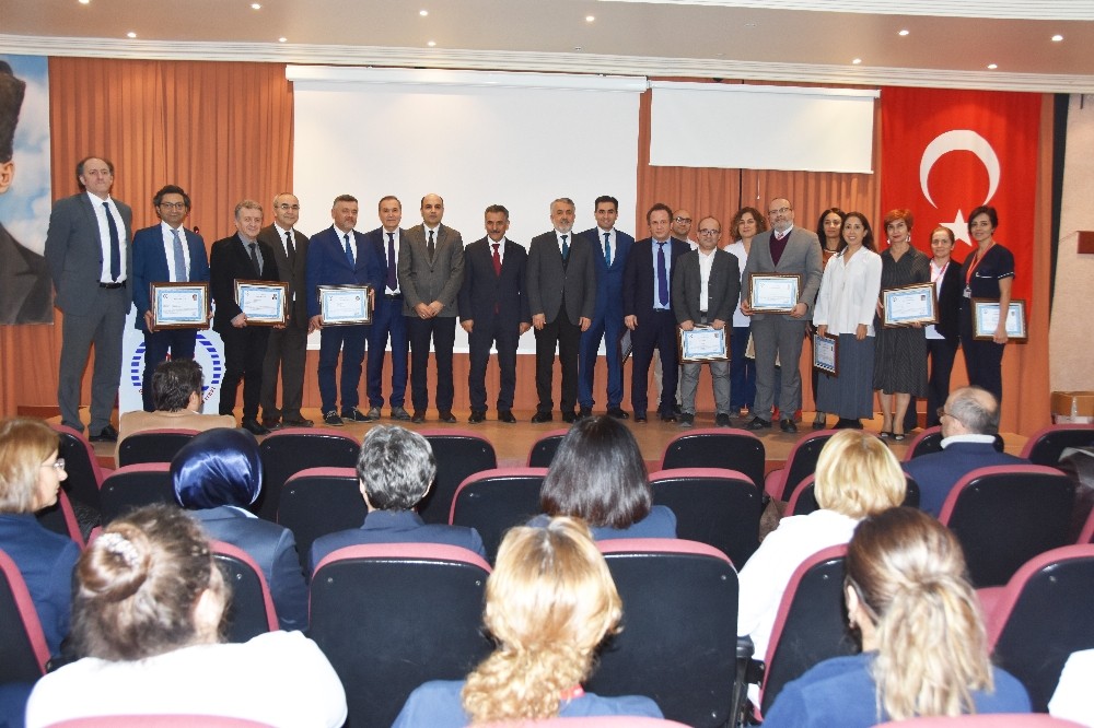 Organ nakli çalışanlarına başarı belgesi 