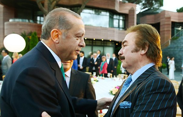 Orhan Gencebay'dan çok kral hamle! Sen var ya, adamın dibisin