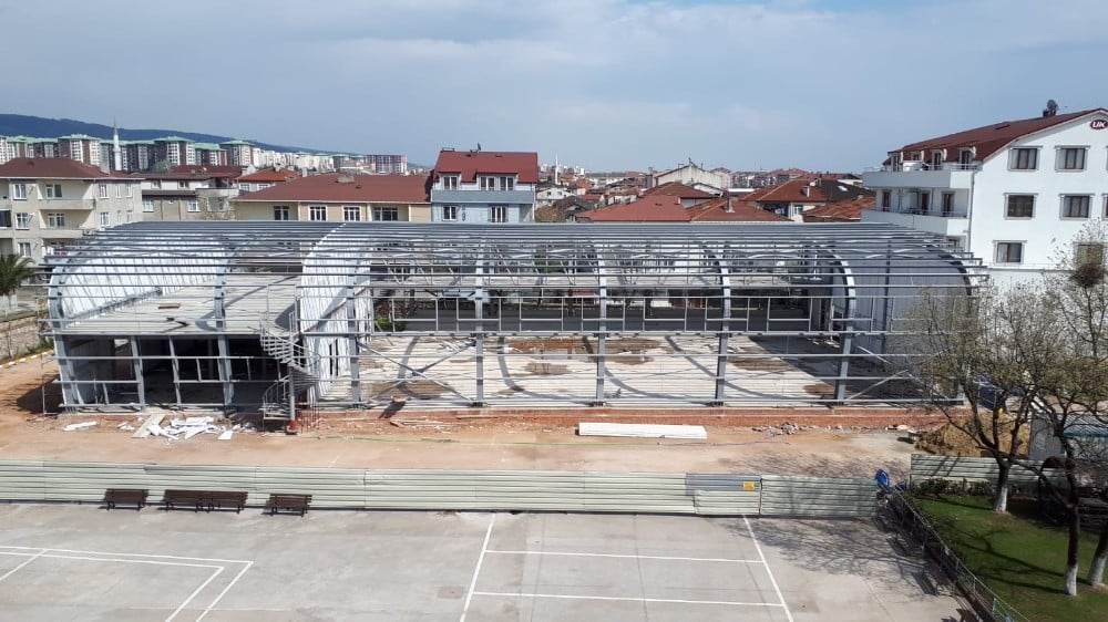 Orhangazi Spor Salonu şekilleniyor 