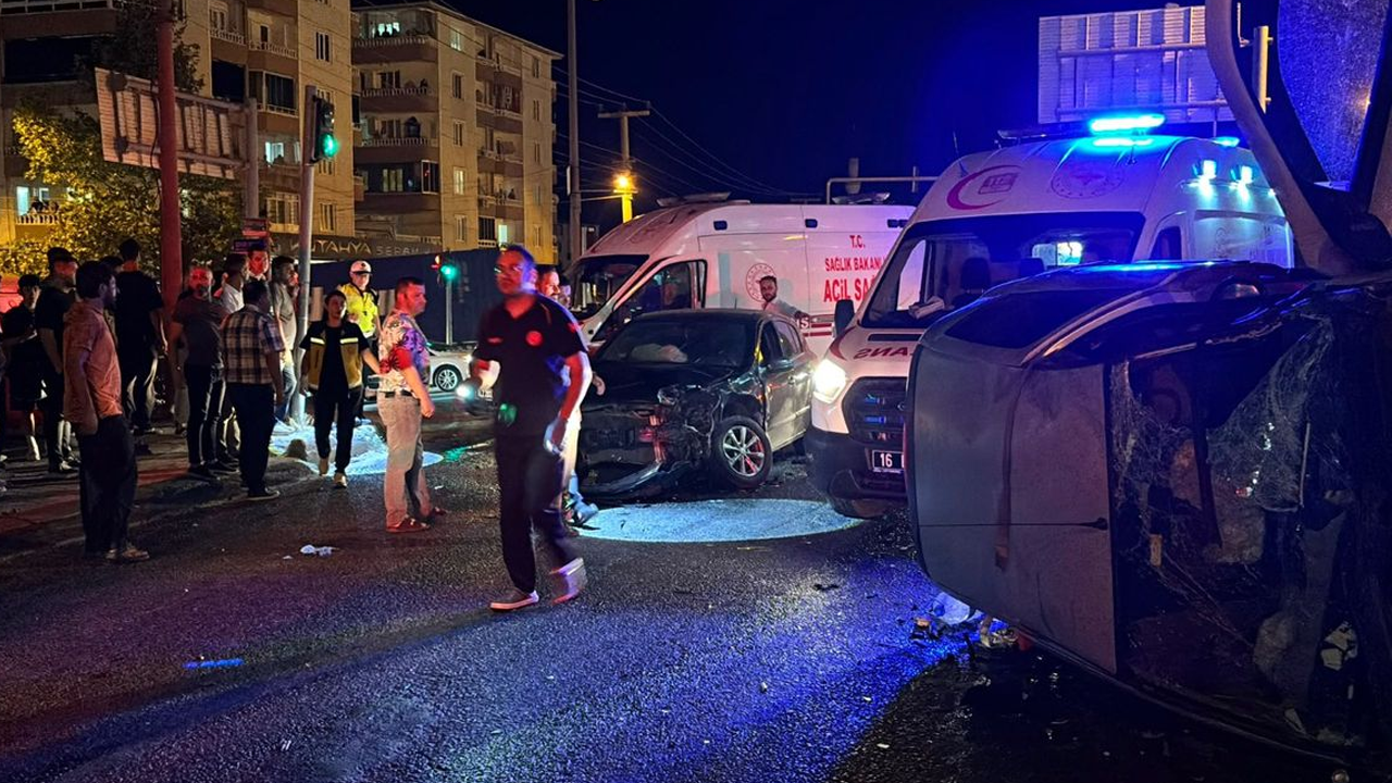 Orhangazi'de Kırmızı Işık İhlali: 5 Yaralı