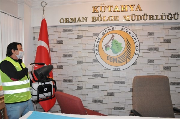 Orman Bölge Müdürlüğünde Korona virüse karşı dezenfekte çalışması 