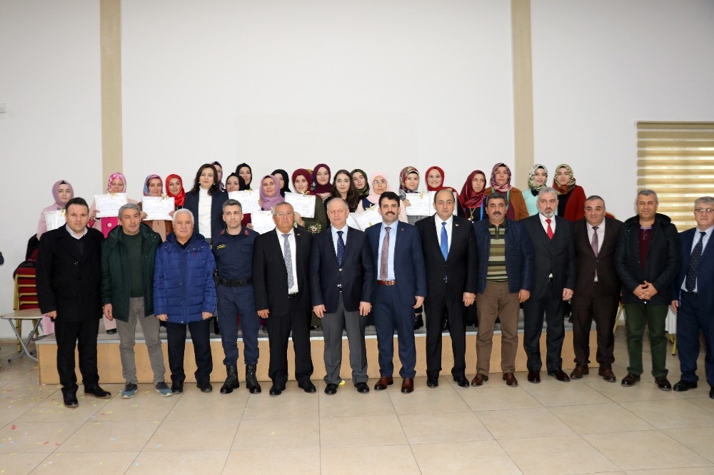 Ormanlı’da tekstilde çalışacak 21 kursiyere sertifikaları verildi 