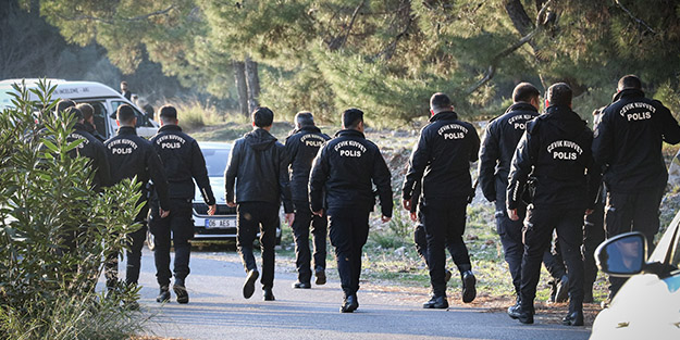 Ormanlık alanda bulunan çıplak cesedin kafası ve kolları aranıyor!