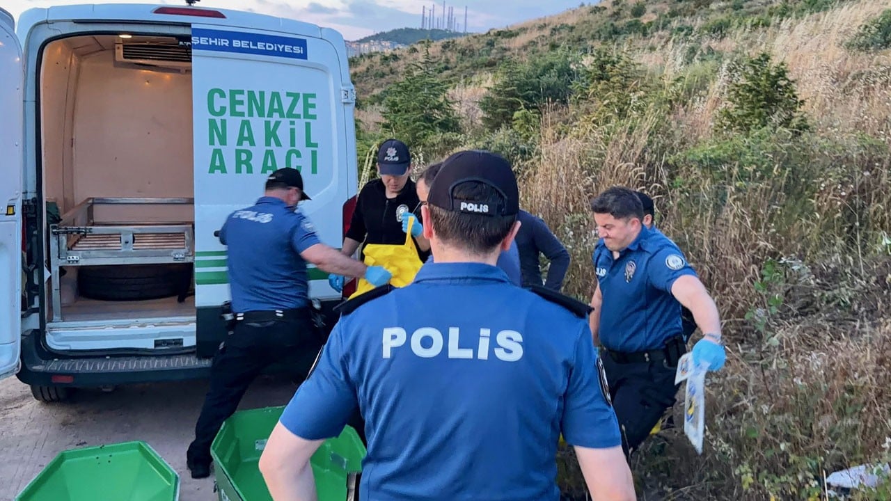 Ormanlık alanda erkek cesedi bulundu