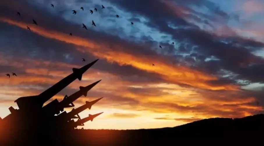 Orta Doğu’da yüksek tansiyon! ABD üssü füzeyle vuruldu: İsrail medyası planı duyurdu!