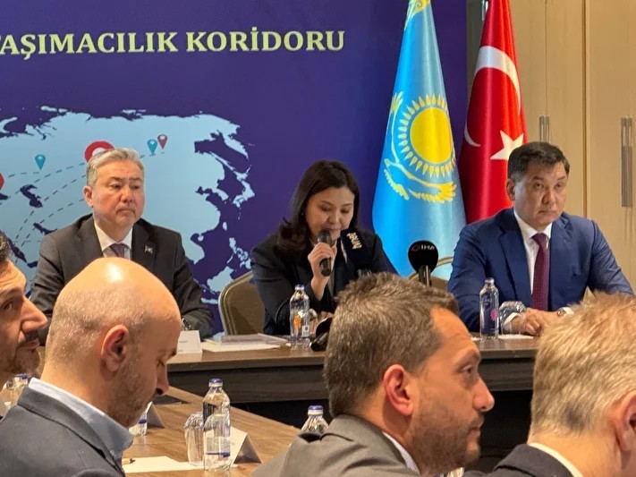 Orta Koridor'da tarihi zirve! Orta Koridor'un kapasitesini artırmak için atılan imzalarla Hazar Denizi adeta bir ticaret köprüsüne dönüşüyor