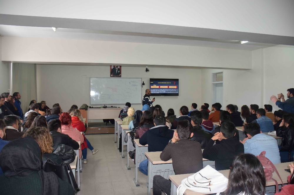Ortaca’da üniversitelilere uyuşturucu semineri 