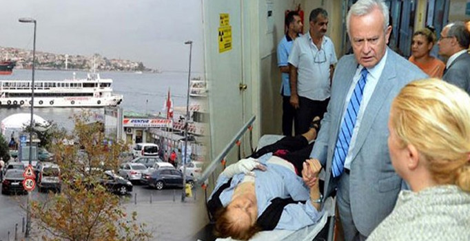 Ortaköy İskelesi’nde gezi teknesi kaza yaptı: 20 kişi yaralandı