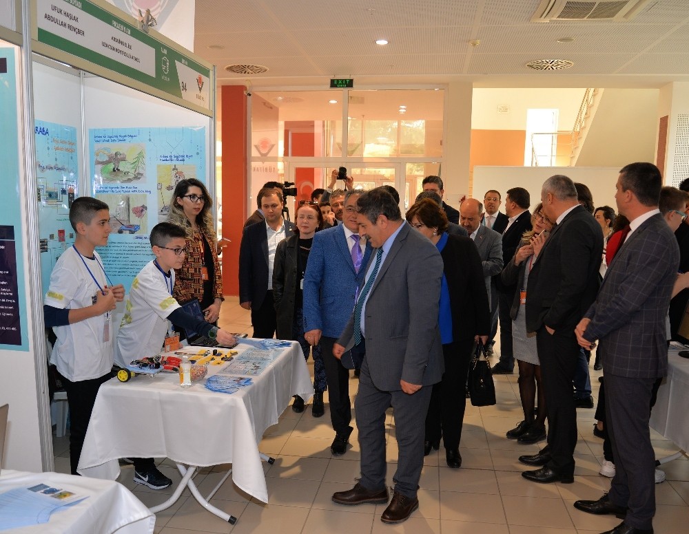 Ortaokul öğrencilerinin bilimsel projeleri yarışacak 