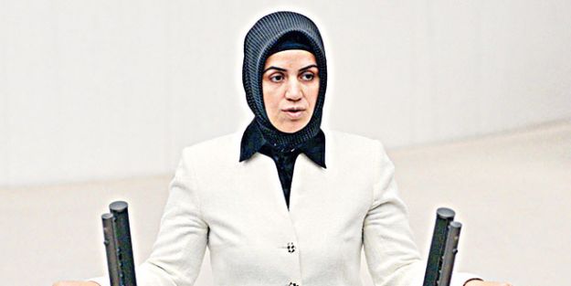 Örtülü vekil komisyon başkanı