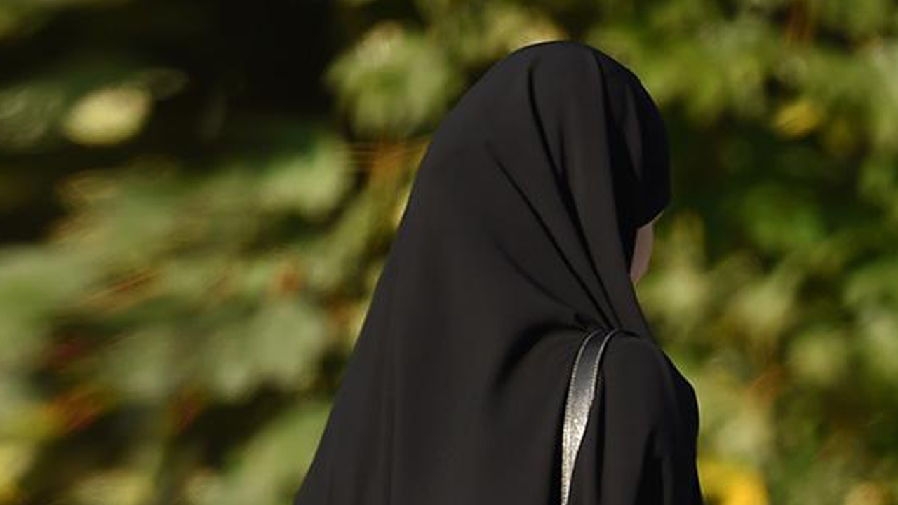 Örtünmenin Amacı, Kadını Toplum Hayatından Dışlamak mıdır?