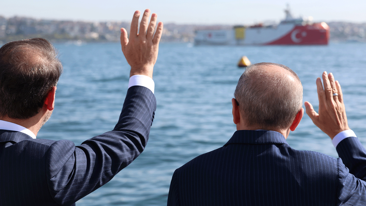 Oruç Reis Somali yolcusu! Başkan Erdoğan uğurladı