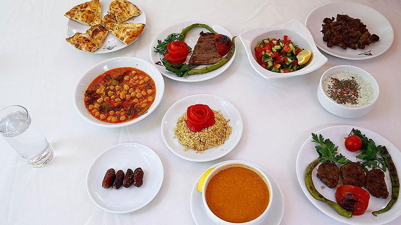 Oruç tutan çocuklar nasıl beslenmeli?