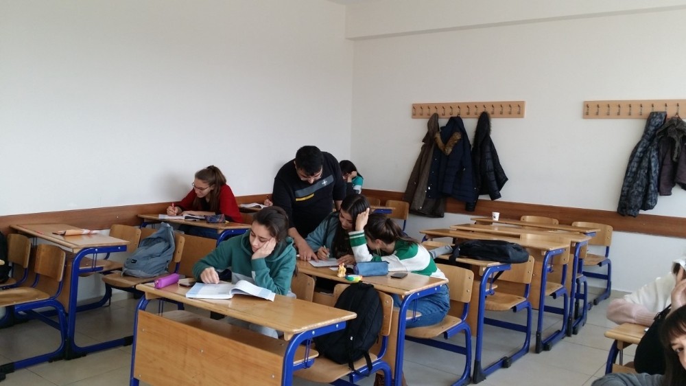 OSB Teknik Koleji Atletik Spor Kulübü Üniversite Kazandırmaya Devam Ediyor 