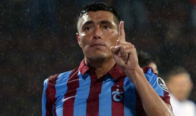 Oscar Cardozo yine görev bekliyor