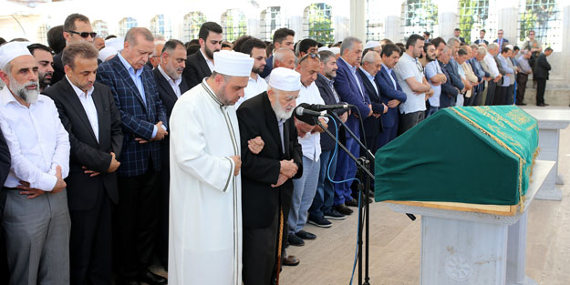 Osman Nuri Önügören, son yolculuğuna uğurlandı