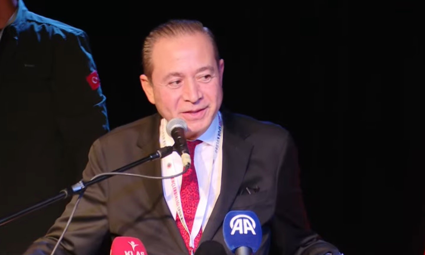 Osman Sungur, yeniden Gençlerbirliği başkanı seçildi