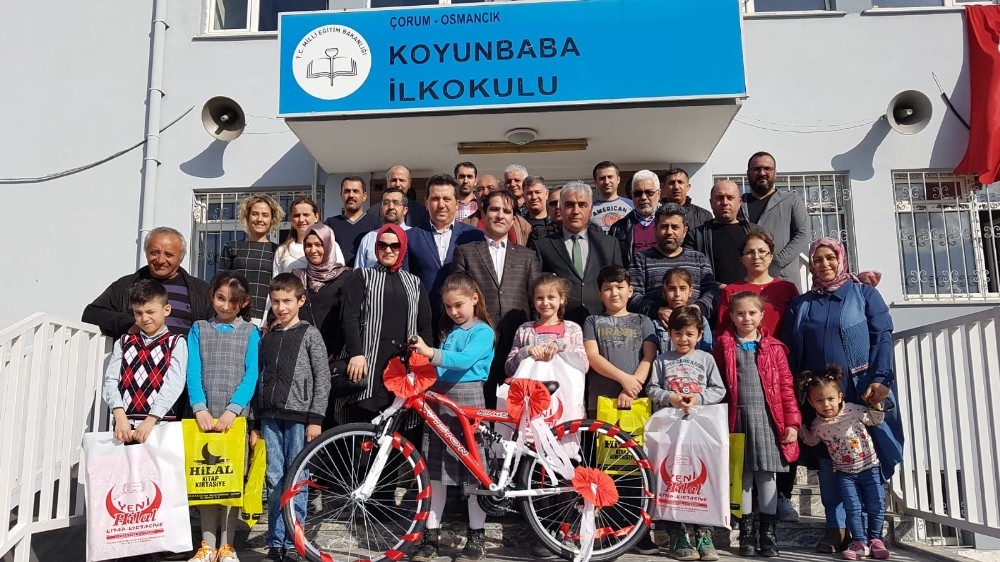 Osmancık’ta kitap okuyan öğrencilere ödül 