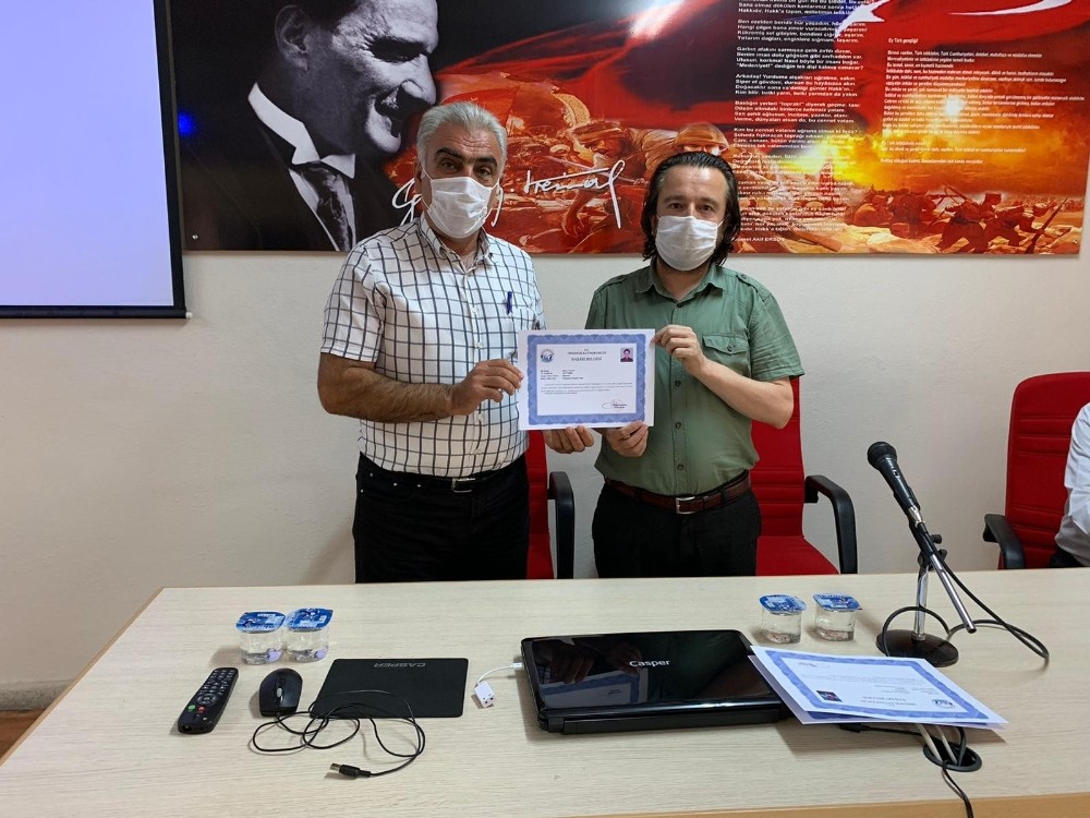 Osmancık’ta öğretmenlere vefa ödülü 
