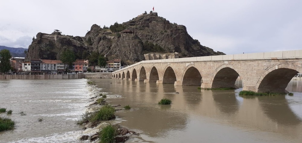 Osmancık’ta sahil kenarına sınırlı yapı izni verildi 