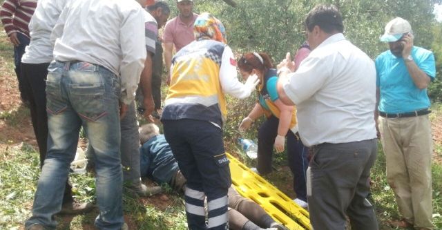 Osmaneli’de traktör devrildi: 1 yaralı